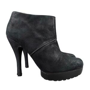 Modern Vintage Black Booties Size 39.5/ 9.5 Elegant High Heel Platform Suede